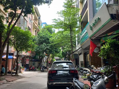 Bán nhà đỗ quang, phân lô vỉa hè, 8 tầng thang máy, kinh doanh, văn phòng, nhỉnh 30 tỷ 1