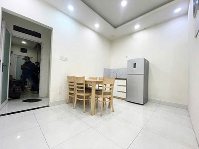 Mình chuyển chỗ làm - pass phòng đang ở 2pn-1nvs-1 bếp 0