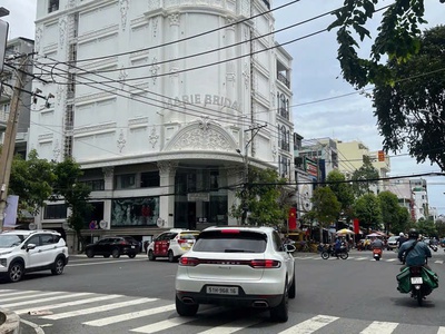 Bán siêu phẩm biệt thự 9 tầng khu đô thị phú mỹ hưng quận 7 - căn góc 2 mặt tiền hiếm 1
