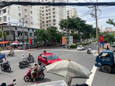 Bán siêu phẩm biệt thự 9 tầng khu đô thị phú mỹ hưng quận 7 - căn góc 2 mặt tiền hiếm 0