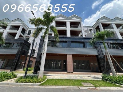 Cho thuê shophouse gs metrocity mặt tiền nguyễn hữu thọ vị trí đẹp nhất dự án 0