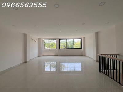 Cho thuê shophouse gs metrocity mặt tiền nguyễn hữu thọ vị trí đẹp nhất dự án 1