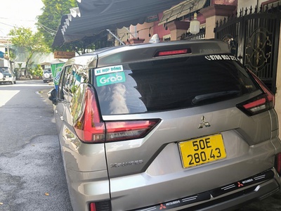 Xe em Mitsubishi Xpander đời 2025, màu xám, biển vàng. Xe đã chạy gần 45.000 km. 7