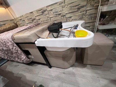 Thanh lý đồ Spa rẻ thu gọn mô hình kinh doanh 10