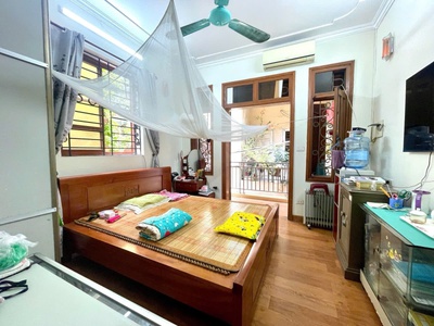 Giảm kịch nóc sập trần gần 4 tỷ bán nhà mặt phố vân hồ 4 tầng dân xây lô góc ô tô hai bà trưng 1