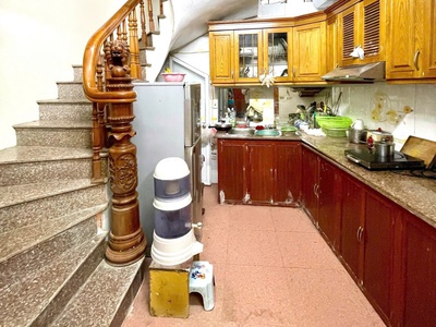 Giảm kịch nóc sập trần gần 4 tỷ bán nhà mặt phố vân hồ 4 tầng dân xây lô góc ô tô hai bà trưng 4
