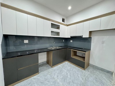 9.25 TỶ 40M2 4 Tầng Nhà mới tinh Full nội thất Ngõ thông sát ô tô Gần Time City 3