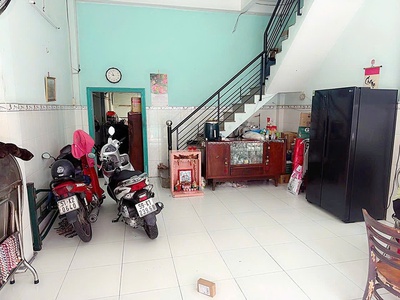 CẦN BÁN NHÀ ĐƯỜNG HẬU GIANG , Quận 6    5.5 x 20m  nỡ hậu, Gía 11.x Tỷ 0