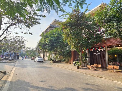 Bán lô đất biệt thự mặt đường tạ quang bửu view vườn hoa đẳng cấp 4