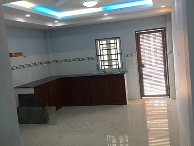 Cho thuê nhà nguyên căn quận 9 4pn, 3wc - có cửa hậu 1