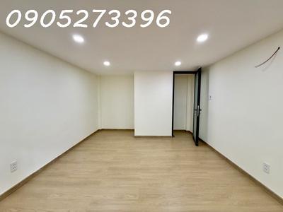 Sát bên quận 1 - gần mặt tiền - 3 tầng full công năng - 4.5 tỷ 4