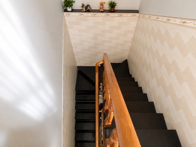 Giáp bàu cát - hẻm nhựa 8m thông - lô góc 0 lg - 80m ngang 4.3m - 3 tầng chỉ 9.x 4