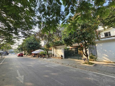 Bán lô đất biệt thự mặt đường tạ quang bửu view vườn hoa đẳng cấp 3