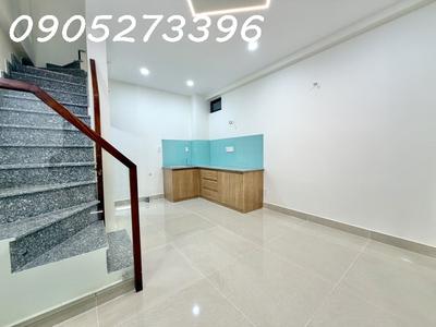 Sát bên quận 1 - gần mặt tiền - 3 tầng full công năng - 4.5 tỷ 2