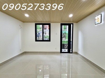 Sát bên quận 1 - gần mặt tiền - 3 tầng full công năng - 4.5 tỷ 1