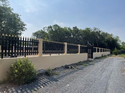 Cho thuê mặt bằng đất trống 1100m có thổ cư 3