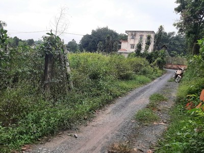 Cho thuê mặt bằng đất trống 1100m có thổ cư 2
