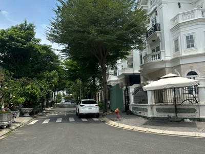 Bán Biệt Thự Góc 2 Mặt Tiền Khu Dân Cư CityLand Gò Vấp.DT:300m2.Giá 77 tỷ 7
