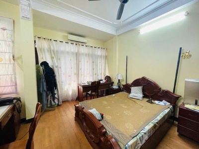 Duy nhất ngã tư Phạm Văn Đồng, Xuân Thủy, 40m2, 5T, p/lô, ô tô, ở k/doanh đỉnh, nhỉnh 20 tỷ 3