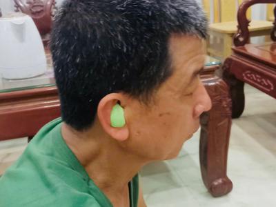 Lắp đặt máy trong tai thẩm mỹ cho bác khách ở Văn Giang   Hưng yên 4