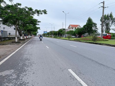Bán đất mặt đường Phmaj Văn Đồng, gần lối lên Cao tốc, Hp-Hn 0