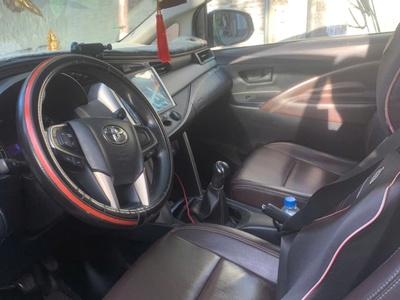 TOYOTA INNOVA E 2.0 2019 số sàn xe dich vụ biển vàng máy zin giá tốt 1