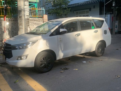 TOYOTA INNOVA E 2.0 2019 số sàn xe dich vụ biển vàng máy zin giá tốt 3