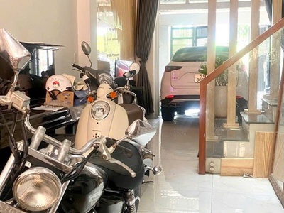 Bán nhà đẹp thủ đức 3 tầng giá chỉ nhỉnh 6 tỷ 1