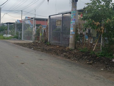 Bán đất đường trần quang đạo xã củ chi tp.hcm. 10x41m tổng 409m2 có 200m thổ 0