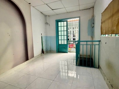  nhà mini gần nguyễn văn nghi - sổ riêng  - chỉ 1 tỷ 890 1