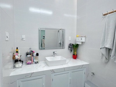Nhỉnh 14 tỷ xíu mặt tiền nguyễn hồng đào tân bình 4 tầng ngang 5m bề thế 3