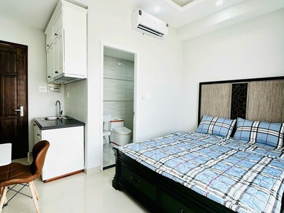 Tòa chdv nơ trang long gần chợ bà chiểu phan đăng lưu. 5 tầng 540m2 sàn 2