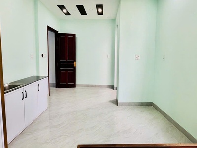 Chính chủ pass phòng ban công rộng hẻm 80/17 dương quảng hàm, gò vấp 0