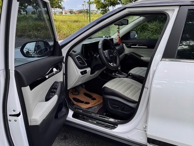 Kia Seltos 2022 Premium 6