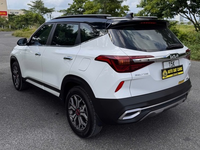 Kia Seltos 2022 Premium 7