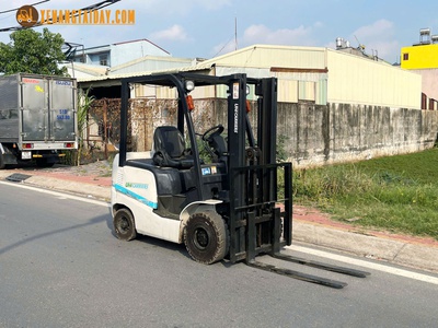 Xe nâng dầu Unicarriers FD15T14 Nhật Bản 3
