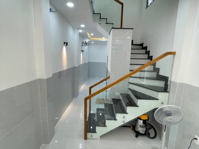 Gần Đầm sen - Nhà đẹp ở ngay 2