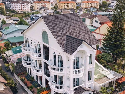 Siêu phẩm biệt thự sân vườn cao cấp 2 mặt tiền đắc địa kim đồng, đà lạt chủ hạ giá gấp 1 tỷ 0