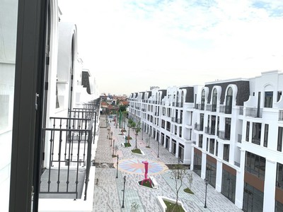 Chấn động thị trường bđs hải phòng,nhà 4 tầng dt 87m2,đường trước nhà 15m ngay trung tâm núi 2