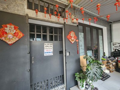 Bán nhà tám danh, ngay tạ quang bửu, ngang 8m, dòng tiền 80tr/tháng, làm chdv 0