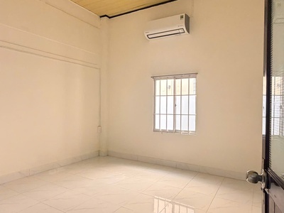 Cho thuê nhà cấp 4 sân rộng dương cát lợi, nhà bè 3