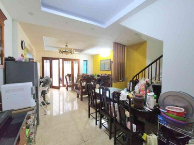 Bán nhà lê quang đạo 48m , phân lô vip, ngõ nông gần phố, nhà đẹp ở luôn, chỉ nhỉnh 11 tỷ 1