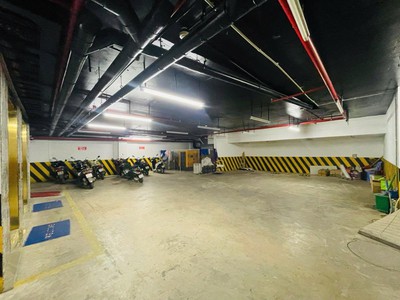 Tòa Văn Phòng Lạc Long Quân 300M2 Mặt Tiền 16M 155 Tỷ - Vỉa Hè Ô TÔ 4