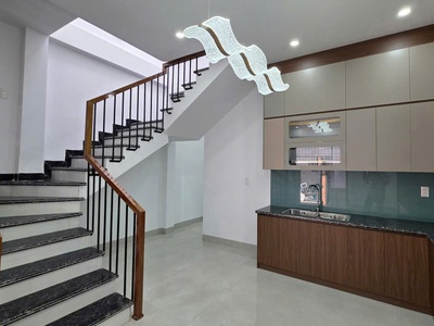 Nhà 2 Tầng Sân Cổng Riêng Quỳnh Cư, Hùng Vương, Hồng Bàng DT 71m , MT 5,05m, Chỉ 2,45 Tỷ 1