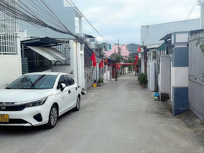 Bán lô đất đẹp đường 5m Hòa Trung Bắc Nha Trang Diện tích: 84.3m2 bán : 3.8tỷ 0