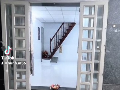 Cho thuê nhà nguyên căn mới đẹp bình thạnh - 1 trệt 1 lầu - có máy lạnh, máy nước nóng - giá chỉ 8 0