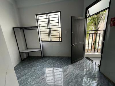 Phòng trọ mới xây có thang máy, gần cao đẳng công thương quận 9 2