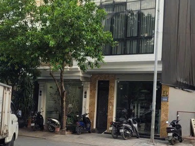 Cho thuê văn phòng mới đẹp 3 tầng căn góc khu đất dịch vụ hà trì, hà đông thang máy, điều hòa 2