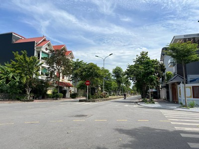 Bán đất nhà vườn 128m2, mặt tiền 8m, mặt đường đôi Nguyễn Cao, KĐT Tuệ Tĩnh, TP HD, vị trí đẹp 1