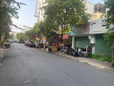Góc 2MT đường 42 79 Phường Tân Quy Q7. DT 7x19m 11x19m 18x19m 6